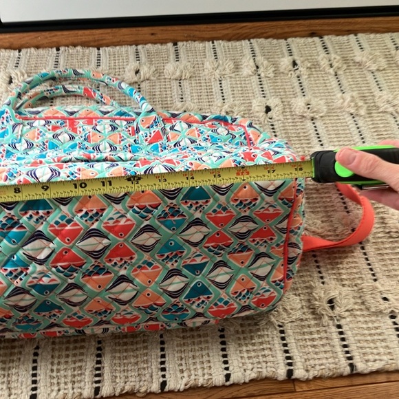New condition Vera Bradley luggage bag - Picture 7 of 9
